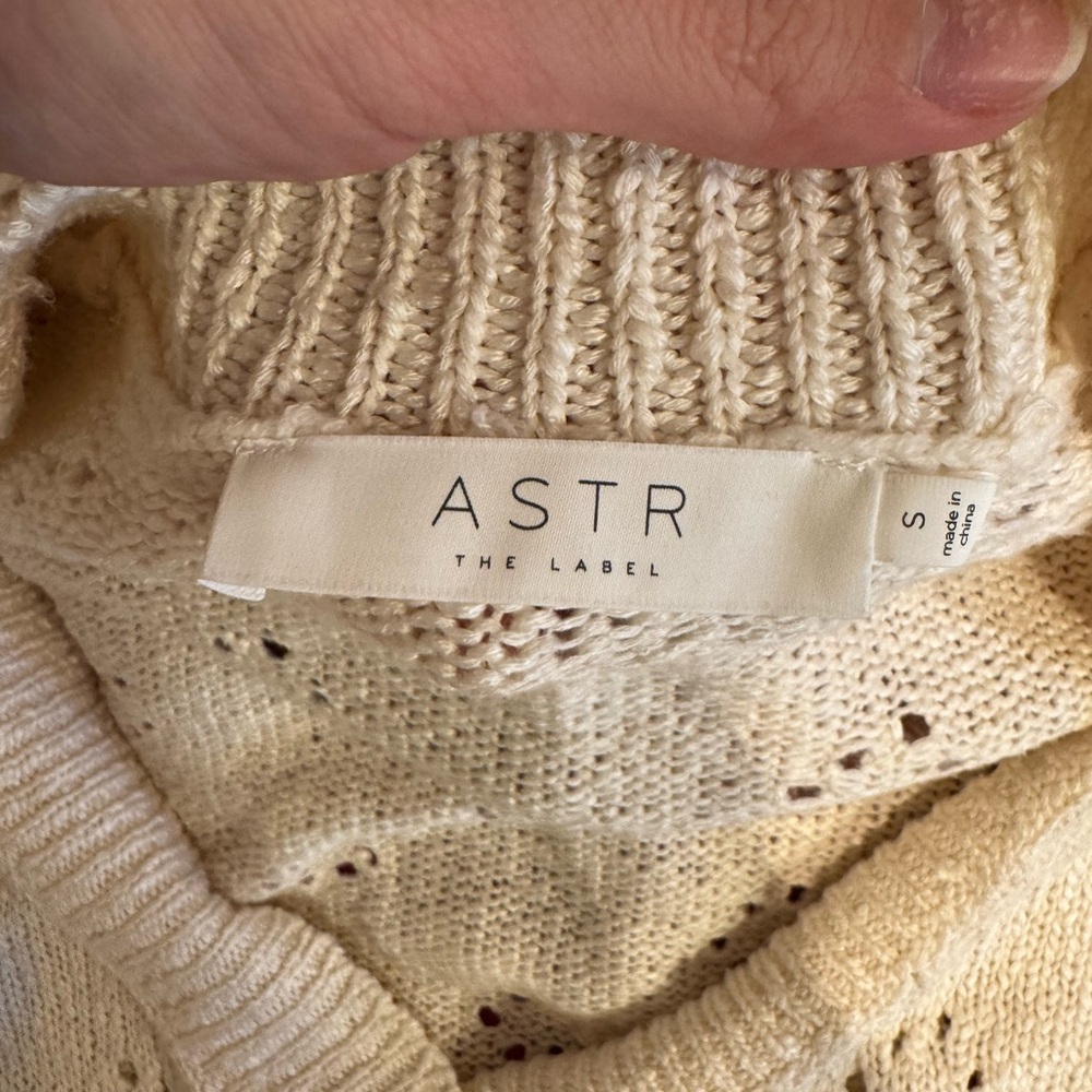 ASTR Cream V-Neck Sweater - Picture 8 of 9